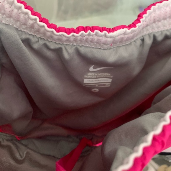 Nike Shorts - Picture 3 of 3